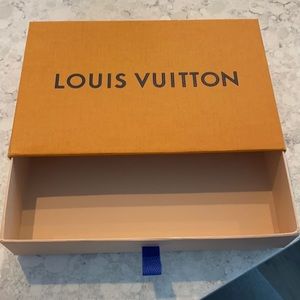 Louis Vuitton box